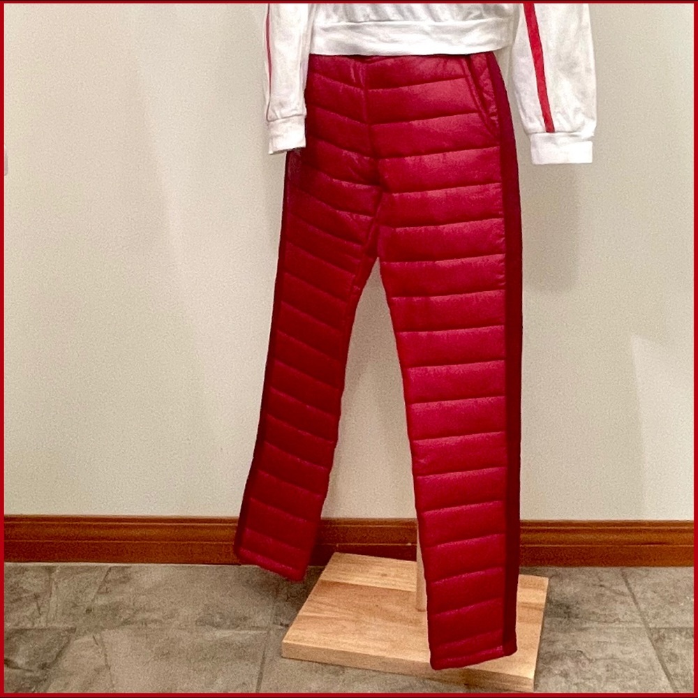 Warm puffer pants with elastic side panels NWT